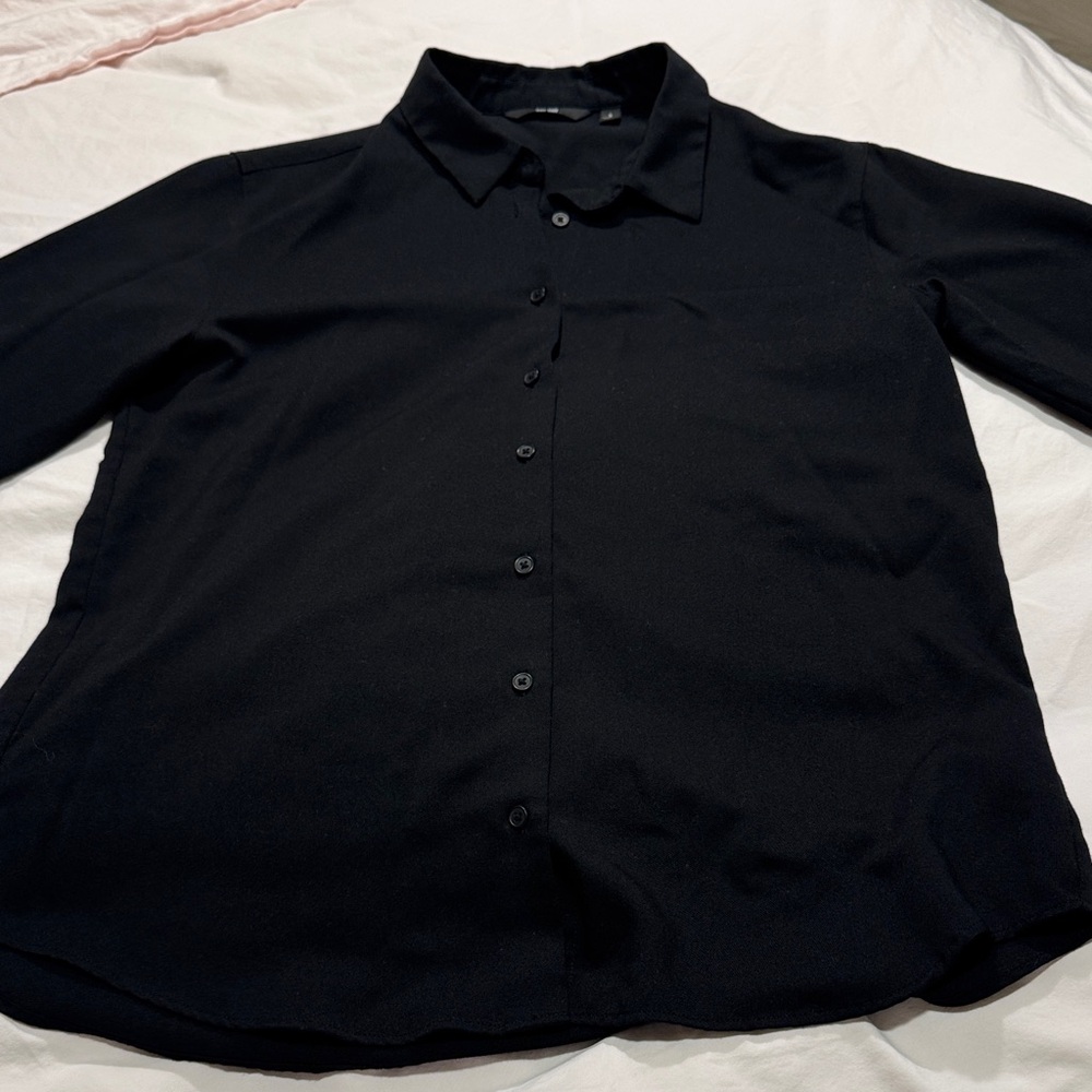 Uniqlo Black Button-Up Shirt